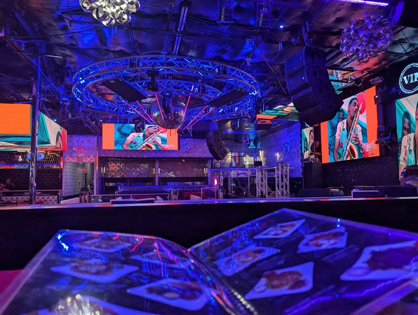 Stratos Restaurant